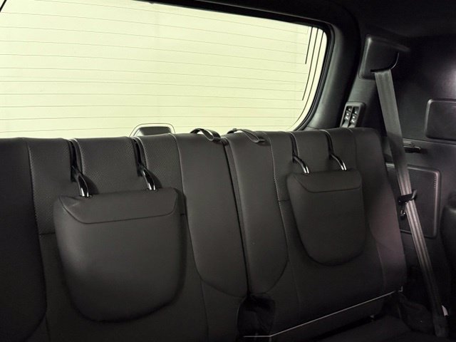 Used 2023 Lexus GX 460 Premium w/ Accessory Package AWD/4WD image 28