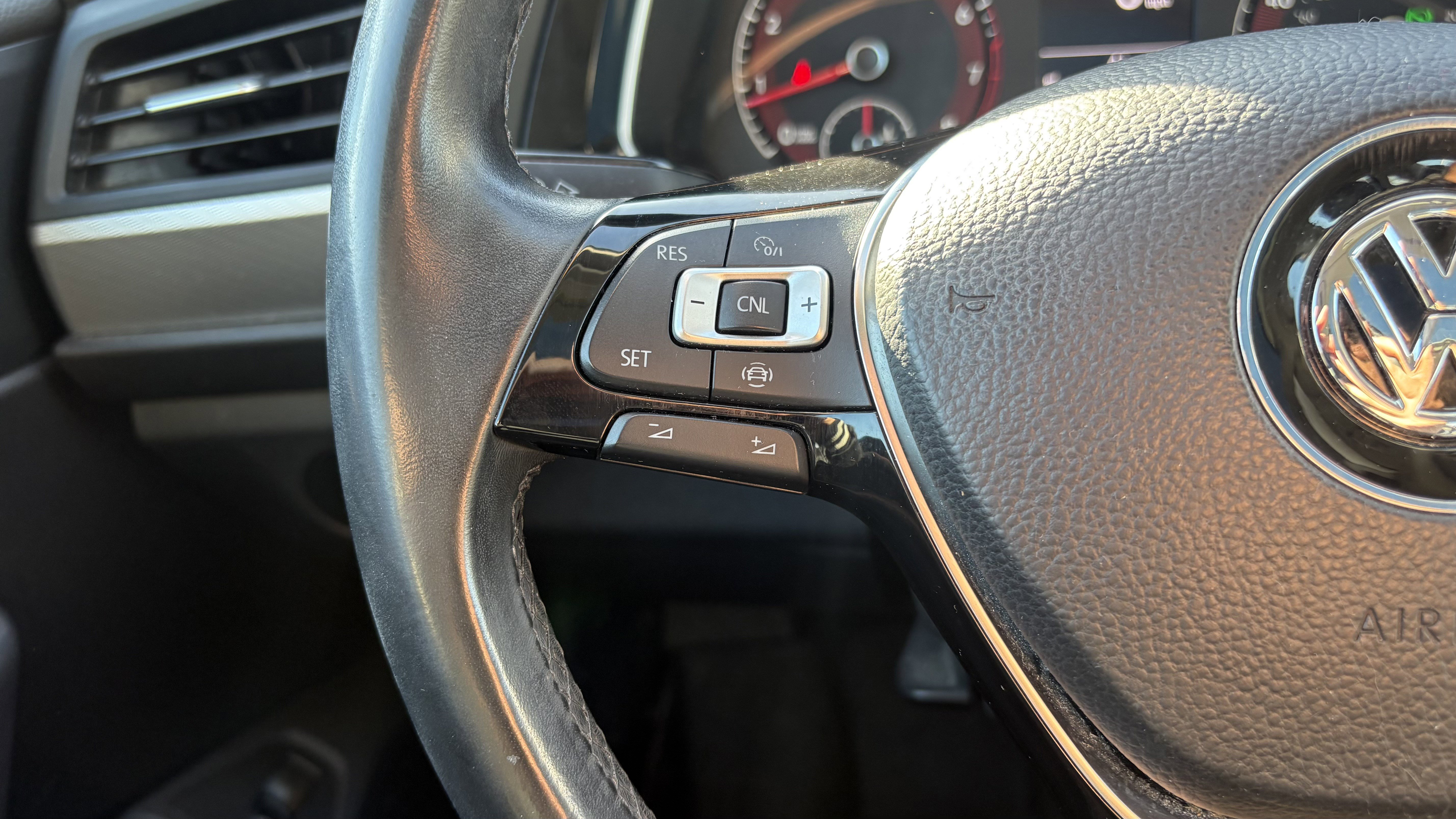 Used 2019 Volkswagen Jetta SE image 20