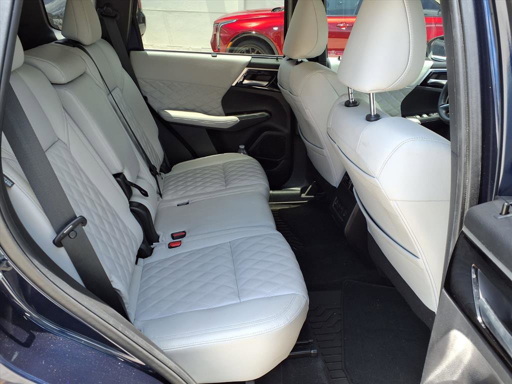 Used 2024 Mitsubishi Outlander SEL FWD image 10