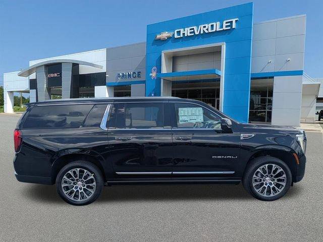 New 2026 GMC Yukon XL Denali w/ Denali Reserve Package image 3