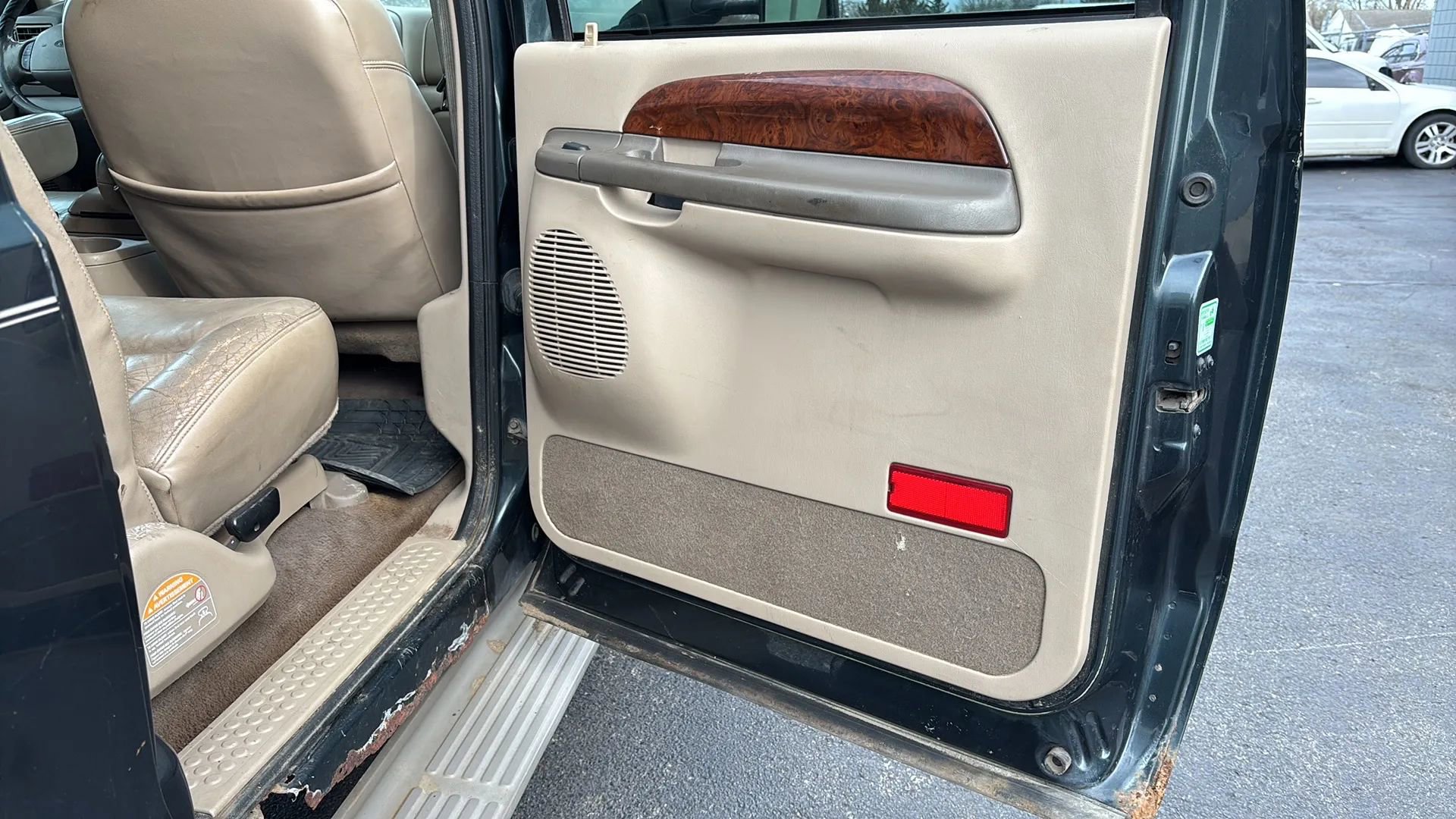 Used 2001 Ford Excursion Limited image 13