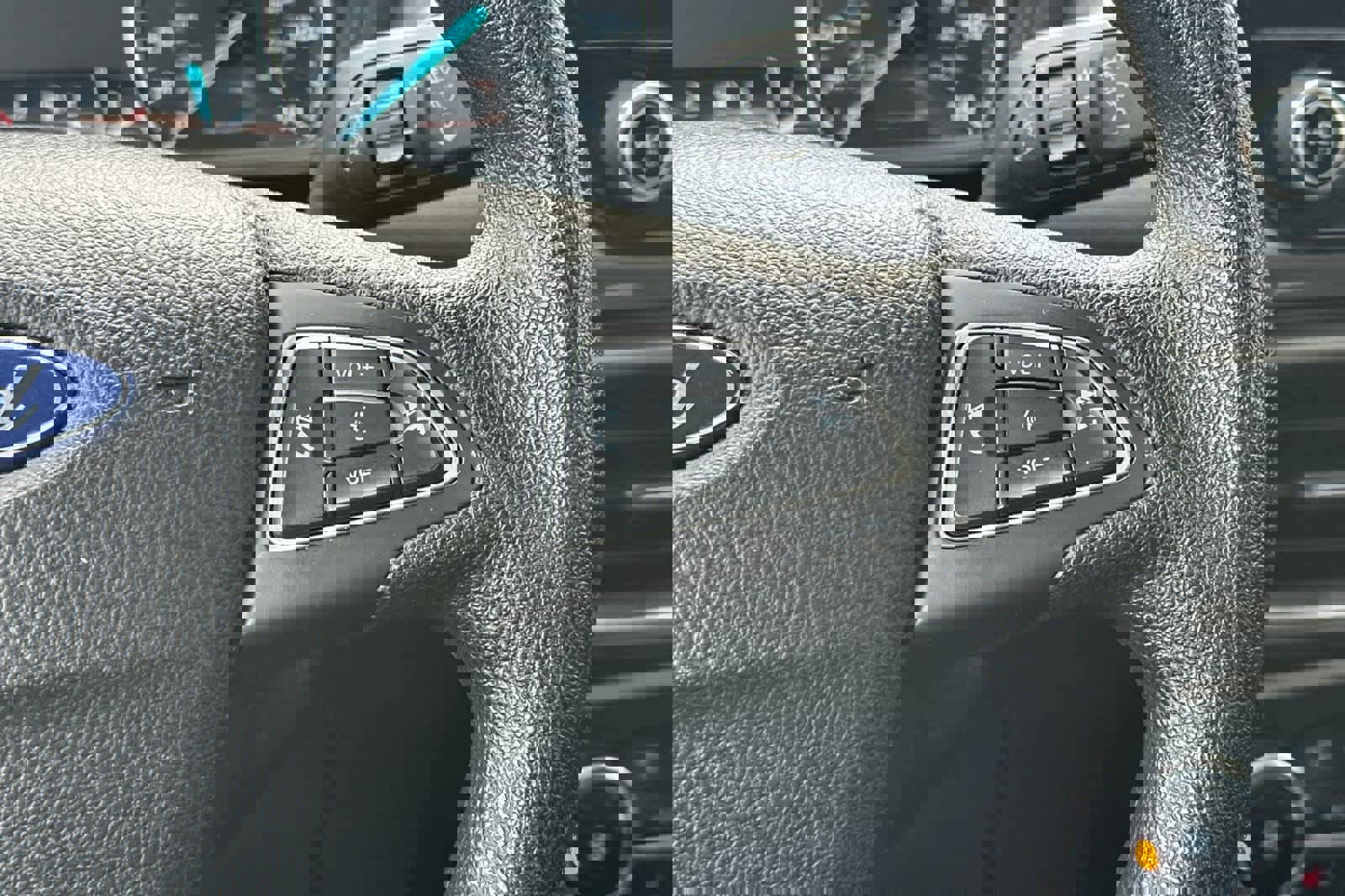 Used 2021 Ford EcoSport SE w/ SE Convenience Package image 27