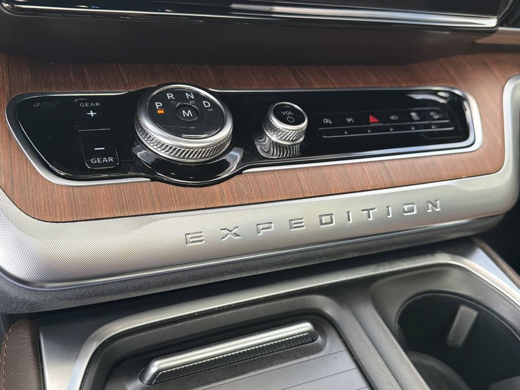 Used 2025 Ford Expedition Max King Ranch AWD/4WD image 30