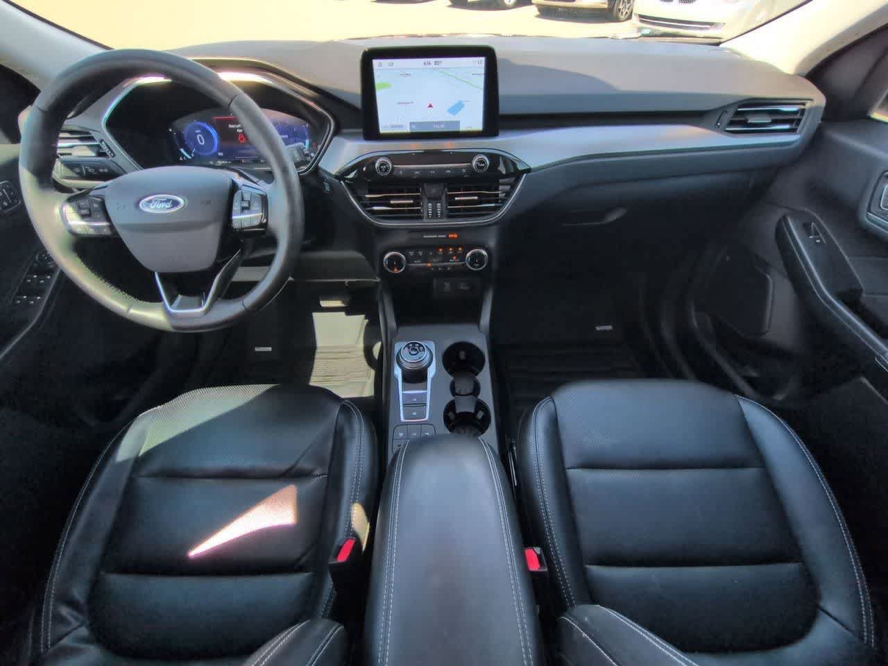 Used 2022 Ford Escape Titanium w/ Class II Trailer Tow Package AWD/4WD image 15