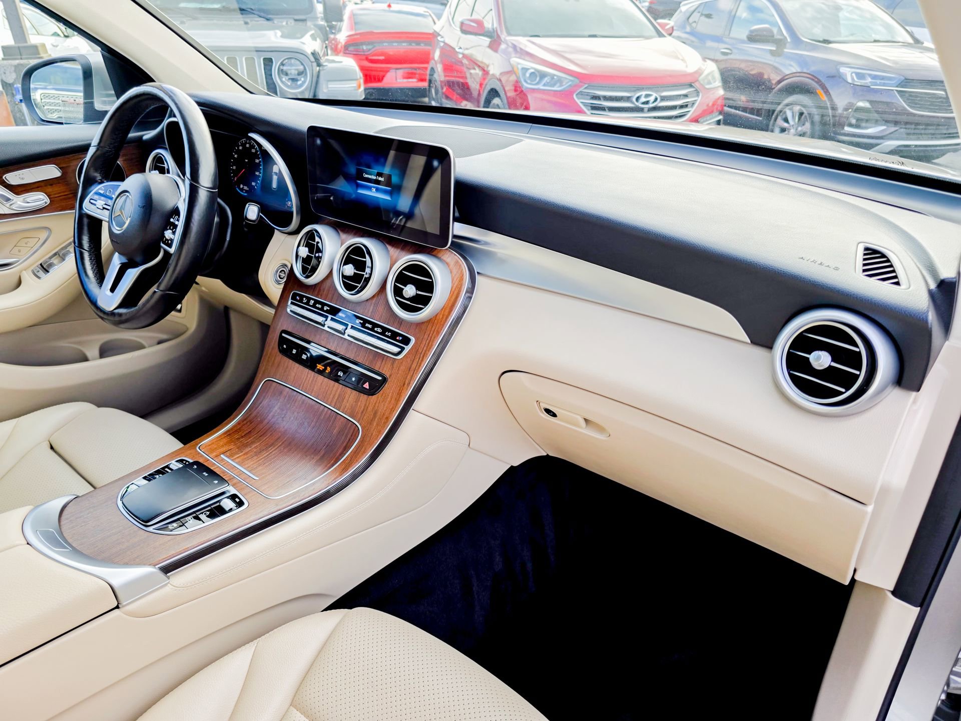 Used 2021 Mercedes-Benz GLC 300 4MATIC image 9