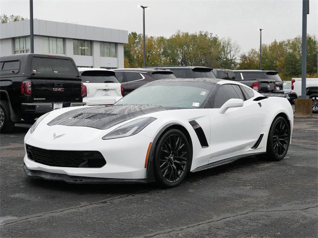 Used 2016 Chevrolet Corvette Z06 w/ 3LZ Preferred Equipment Group image 2