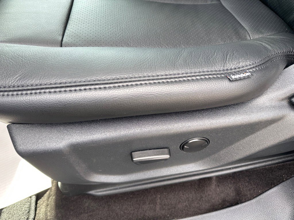 Used 2022 Ford Expedition XLT image 15