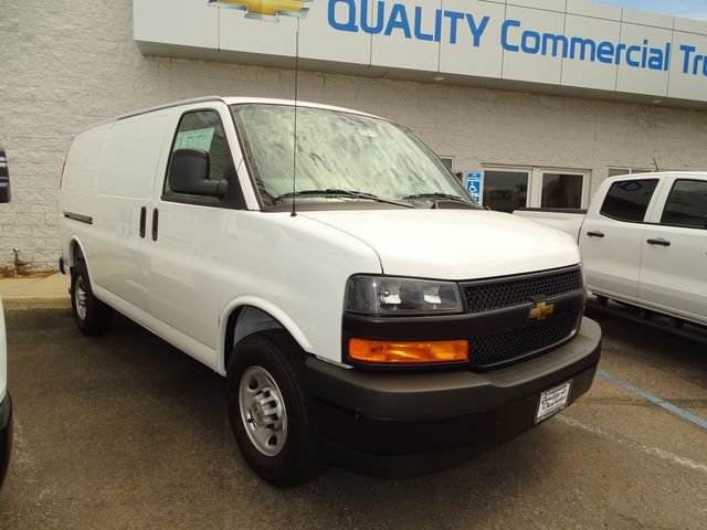 New 2026 Chevrolet Express 2500 w/ Driver Convenience Package RWD image 6