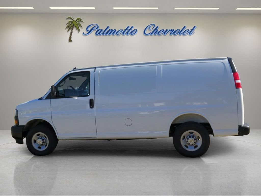 New 2026 Chevrolet Express 2500 w/ Driver Convenience Package RWD image 5
