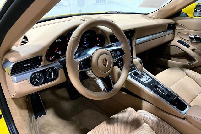 Used 2017 Porsche 911 Targa 4S AWD/4WD image 6