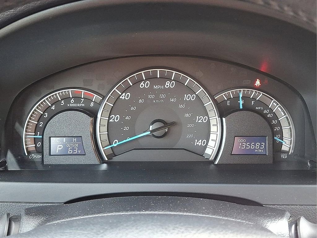 Used 2012 Toyota Camry SE image 17