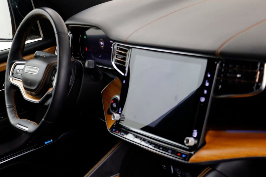 Used 2024 Jeep Grand Wagoneer L Series III image 22