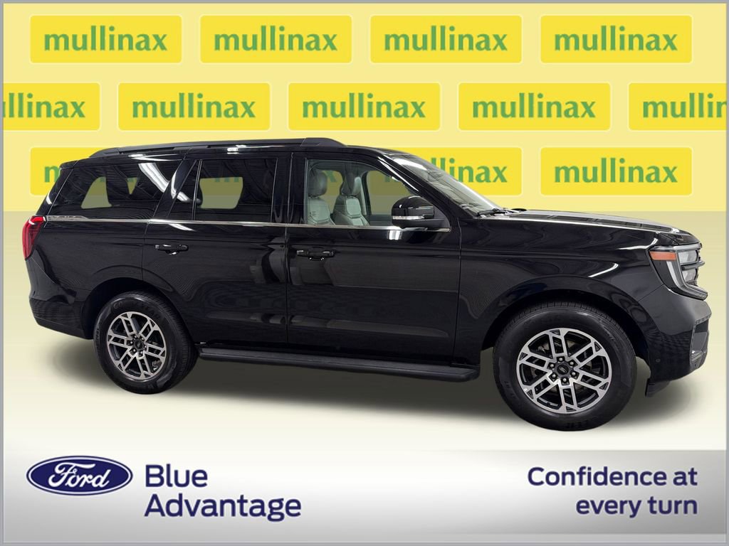 Certified 2025 Ford Expedition Active RWD image 2