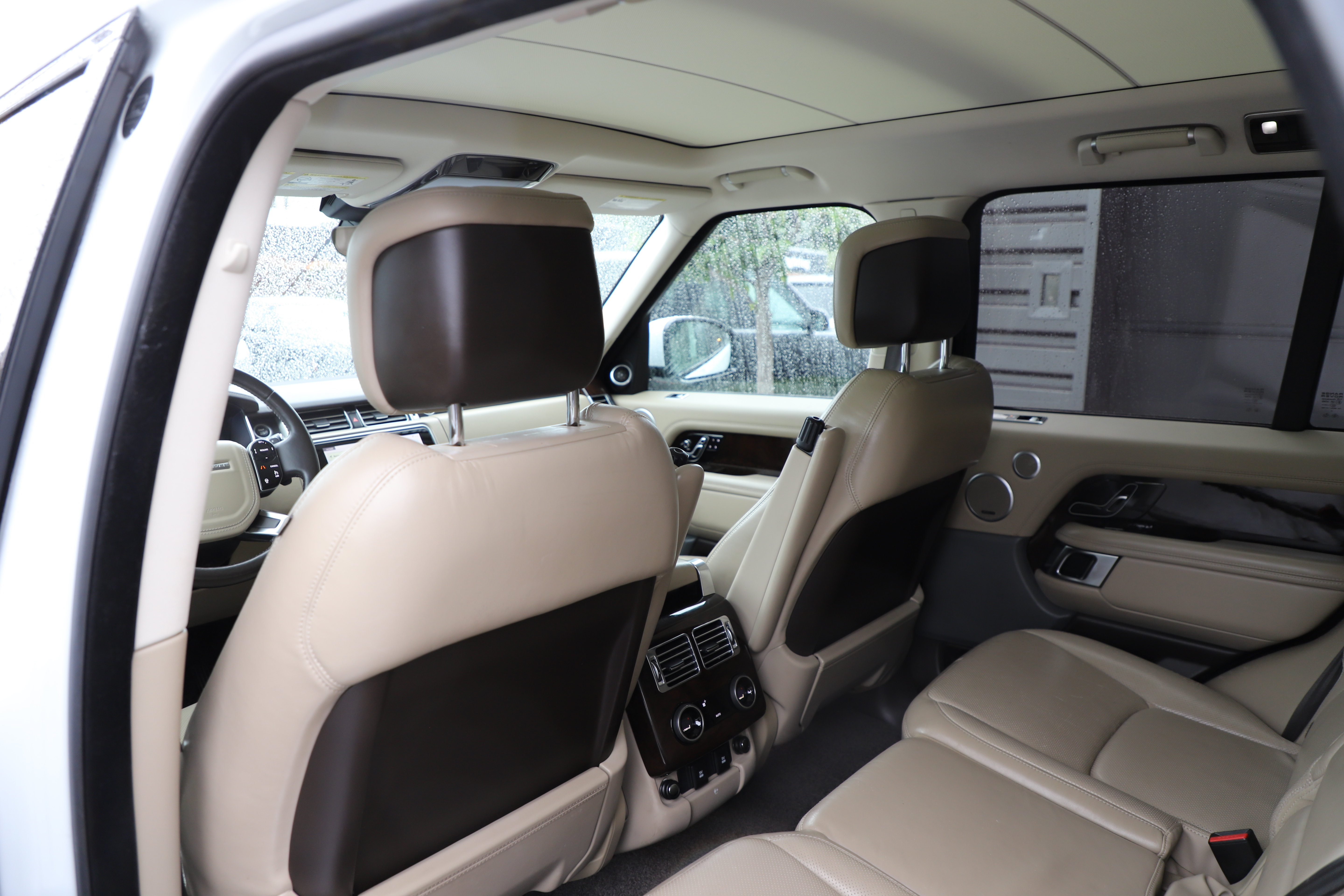 Used 2018 Land Rover Range Rover Supercharged AWD/4WD image 15