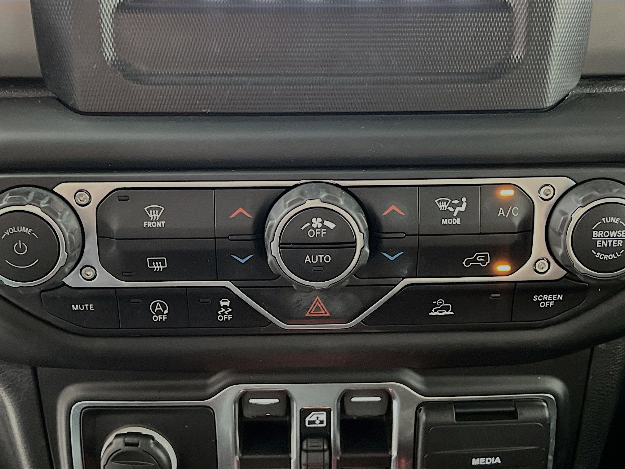 Used 2021 Jeep Wrangler Unlimited Sport image 26