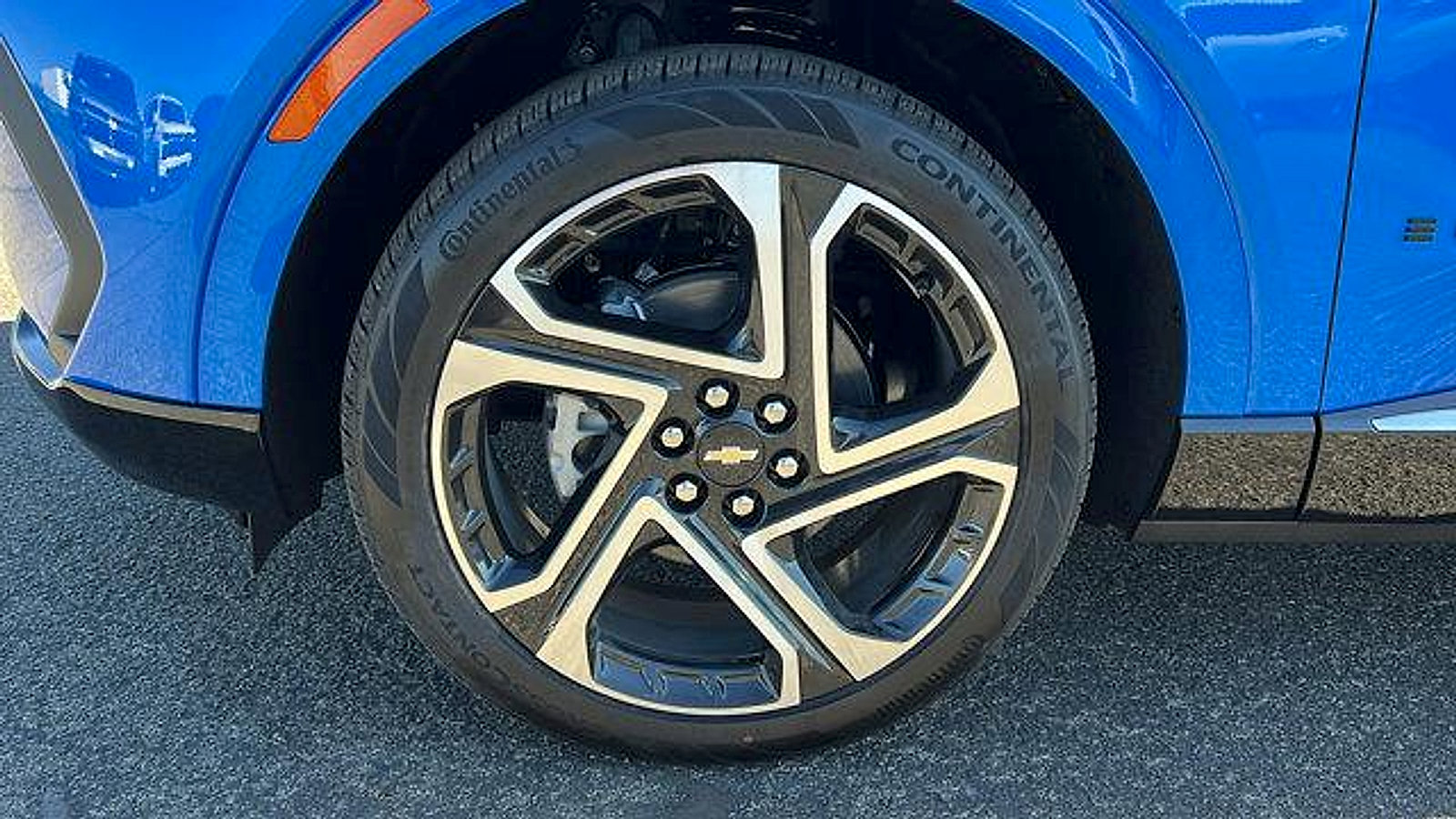 New 2026 Chevrolet Equinox EV LT w/ Convenience Package II image 10