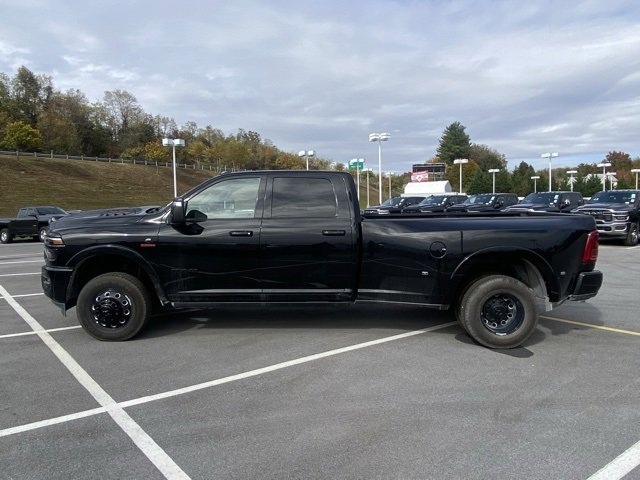 New 2026 RAM 3500 Limited image 4
