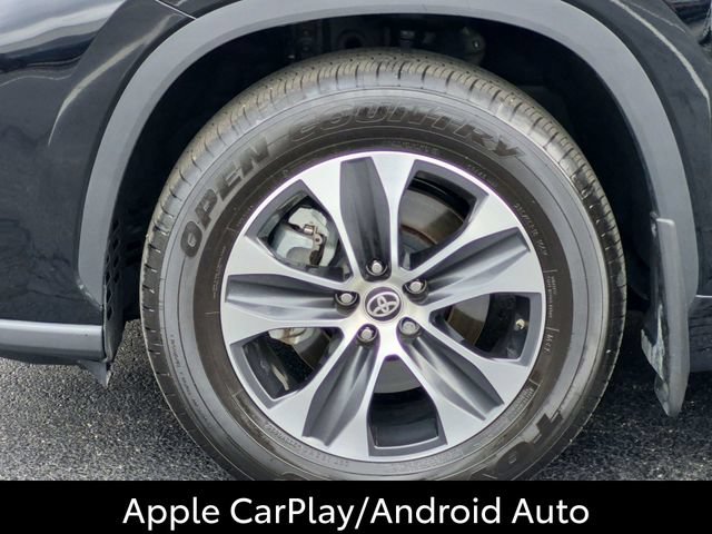 Certified 2025 Toyota Highlander XLE AWD/4WD image 11