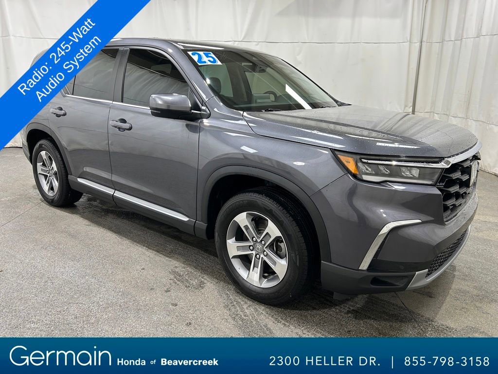 Used 2025 Honda Pilot EX-L image 2