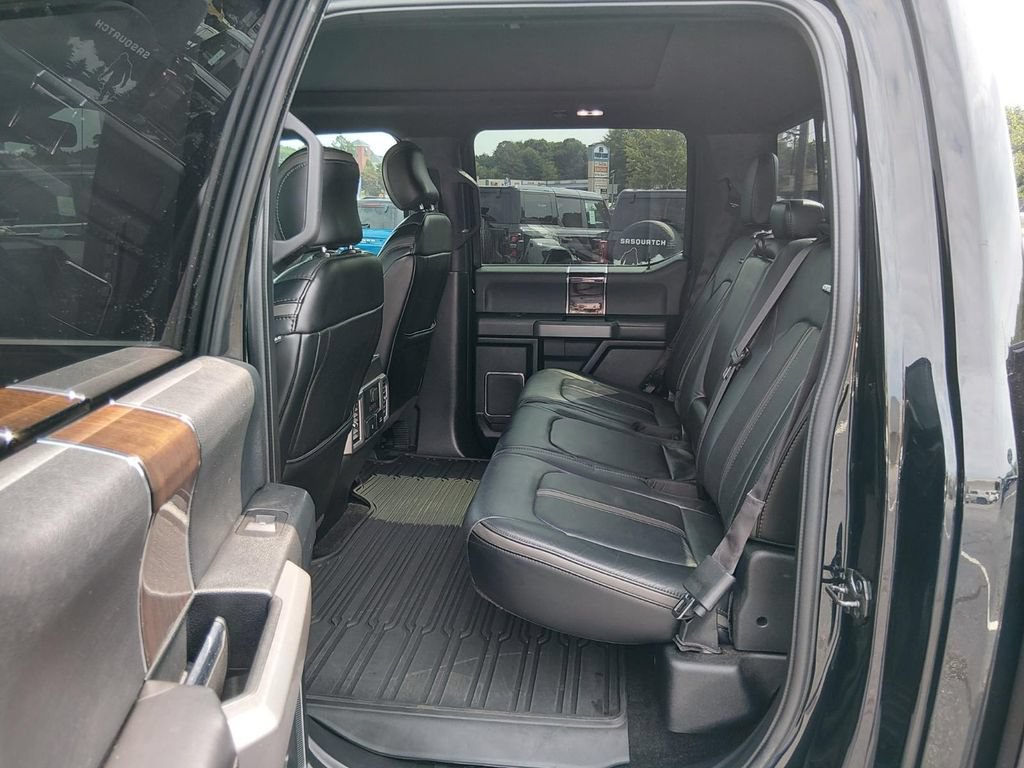 Used 2017 Ford F150 Platinum w/ Equipment Group 701A Luxury AWD/4WD image 13