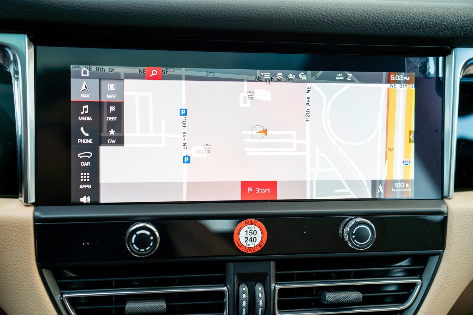 Certified 2025 Porsche Macan image 15