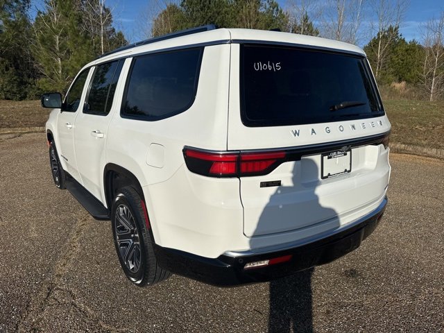 Used 2024 Jeep Wagoneer Series II w/ Flexible Seating Group image 4