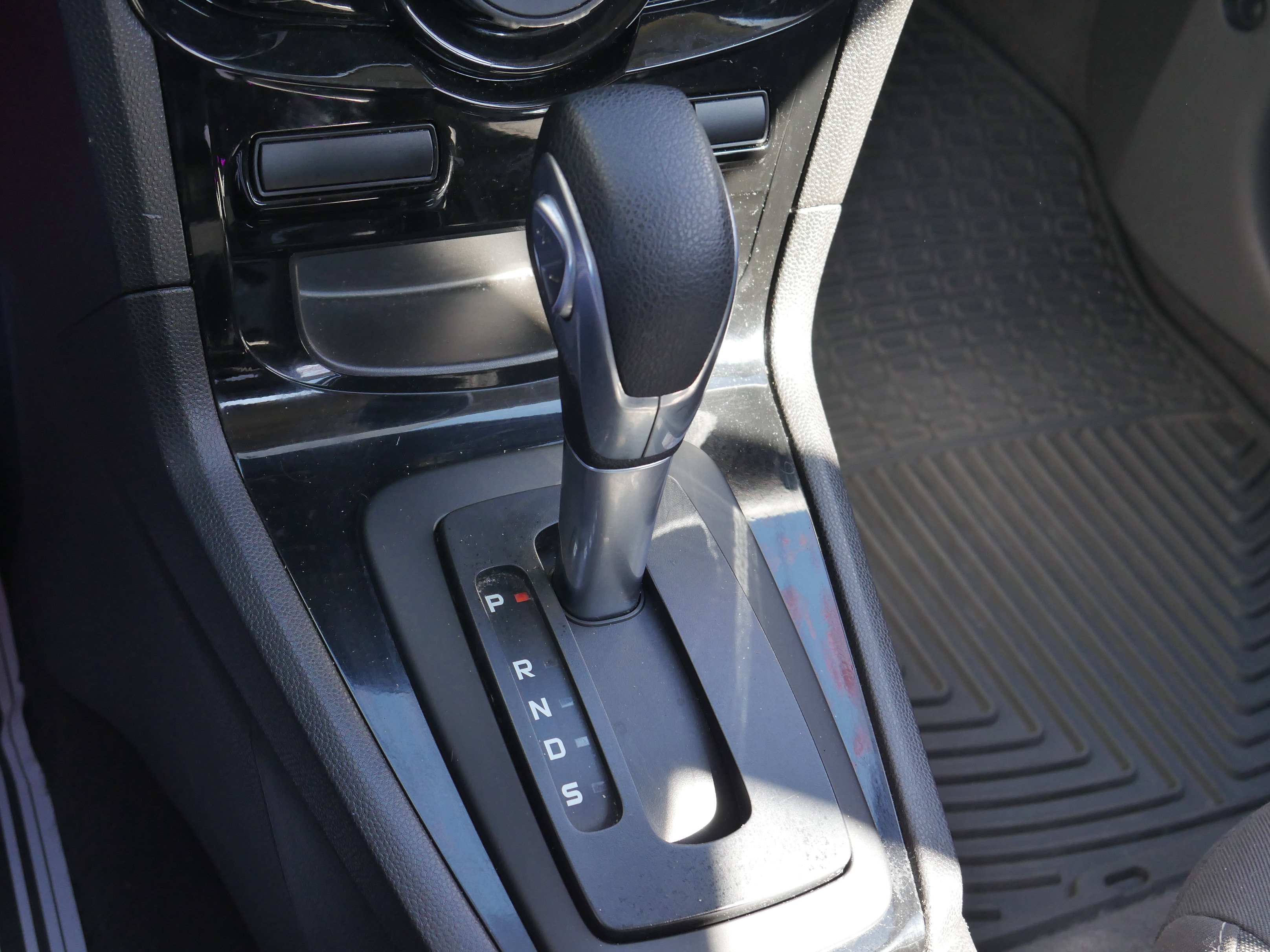 Certified 2019 Ford Fiesta SE w/ Equipment Group 201A FWD image 13