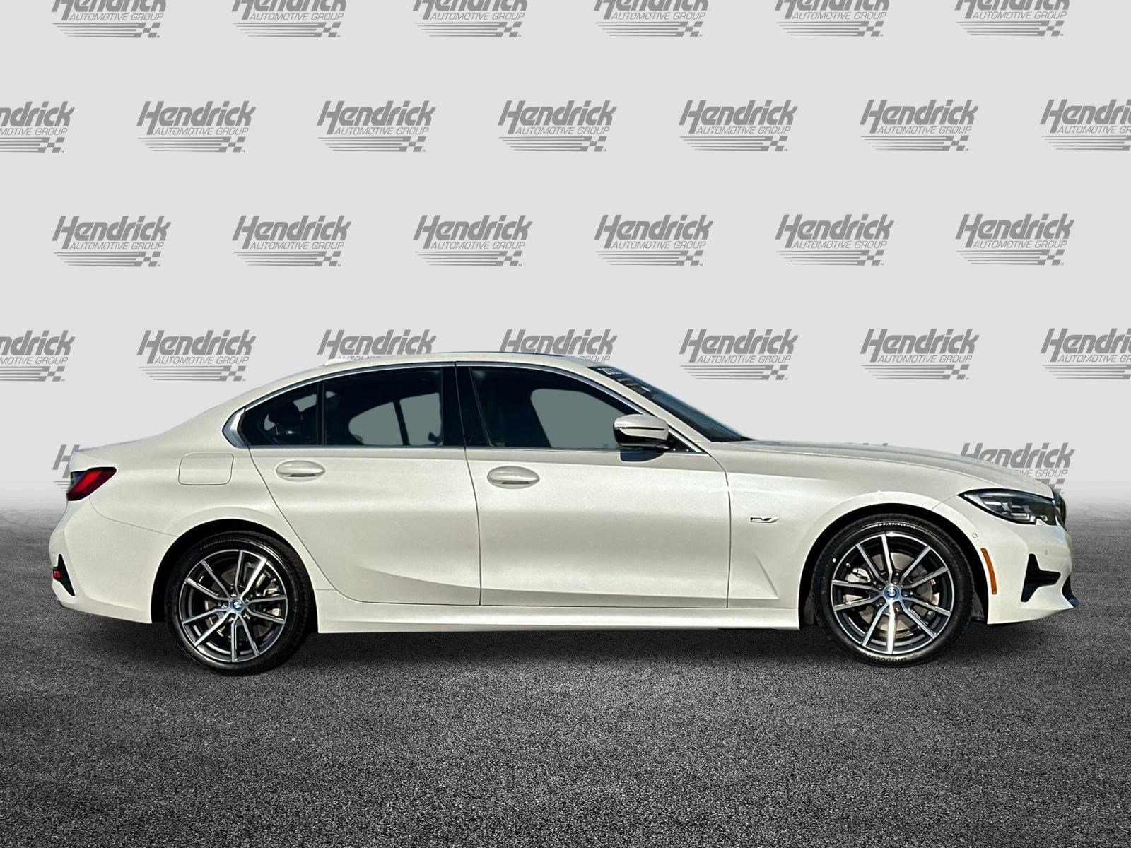 Certified 2022 BMW 330e w/ Premium Package image 3