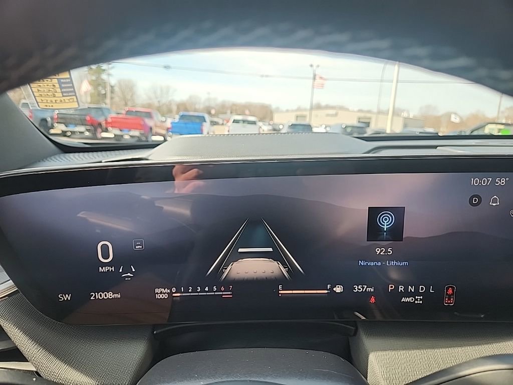 Used 2025 Buick Enclave Sport Touring image 24