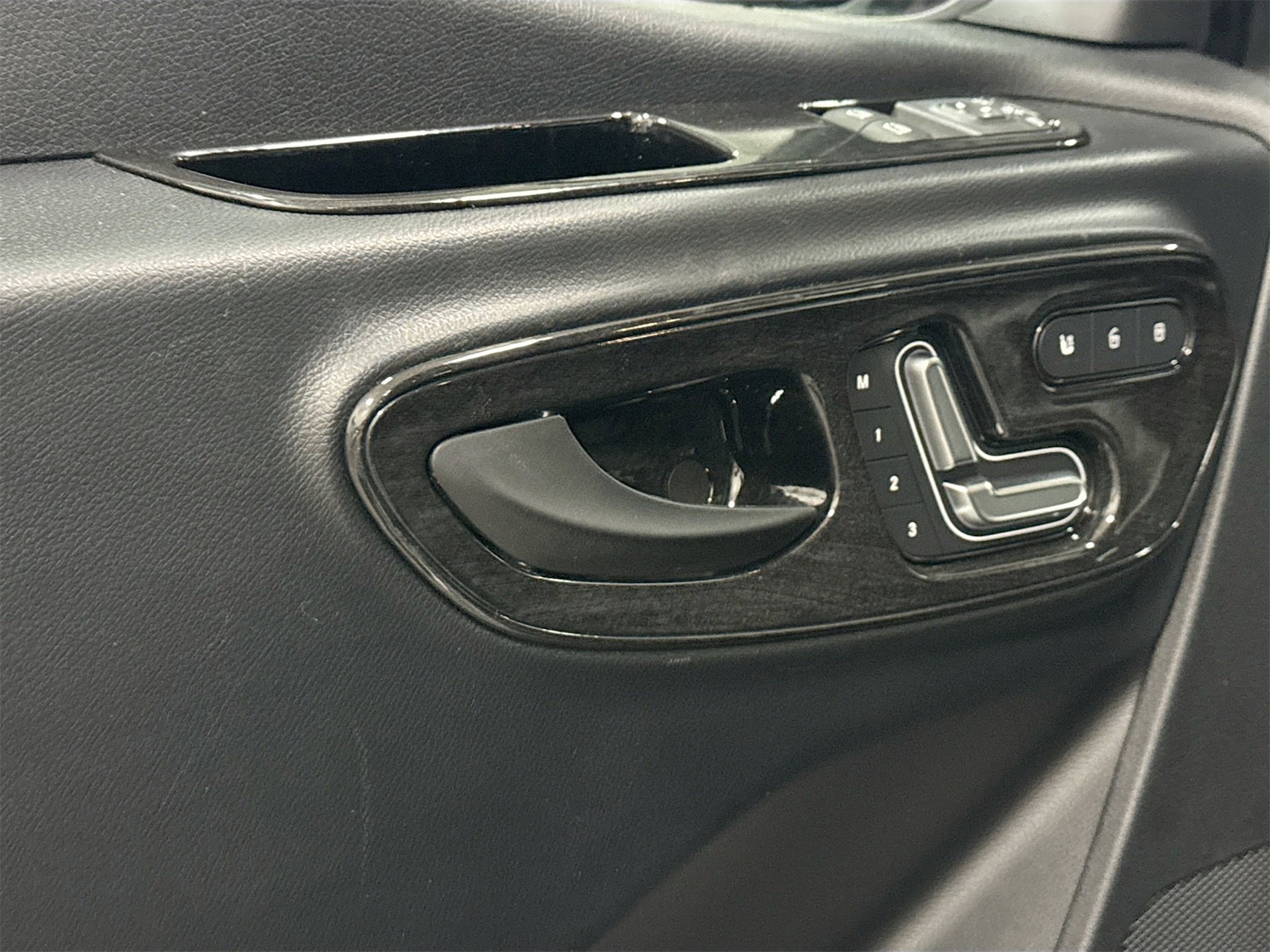 Used 2024 Mercedes-Benz Sprinter 2500 image 19