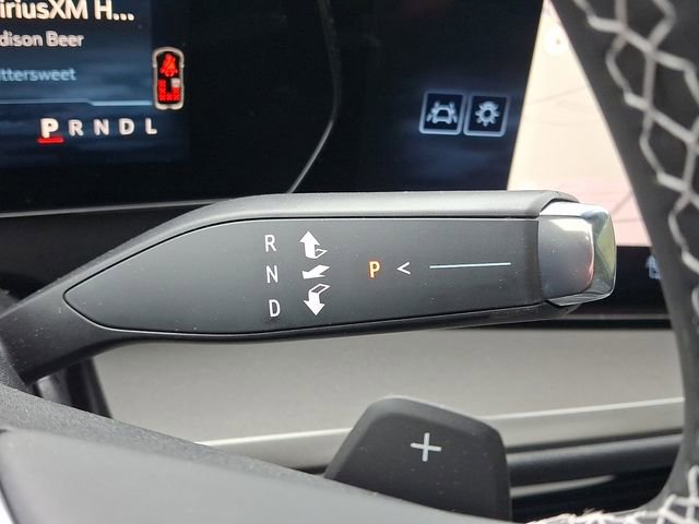 New 2026 Chevrolet Traverse LT w/ Sun and Wheel Package image 12