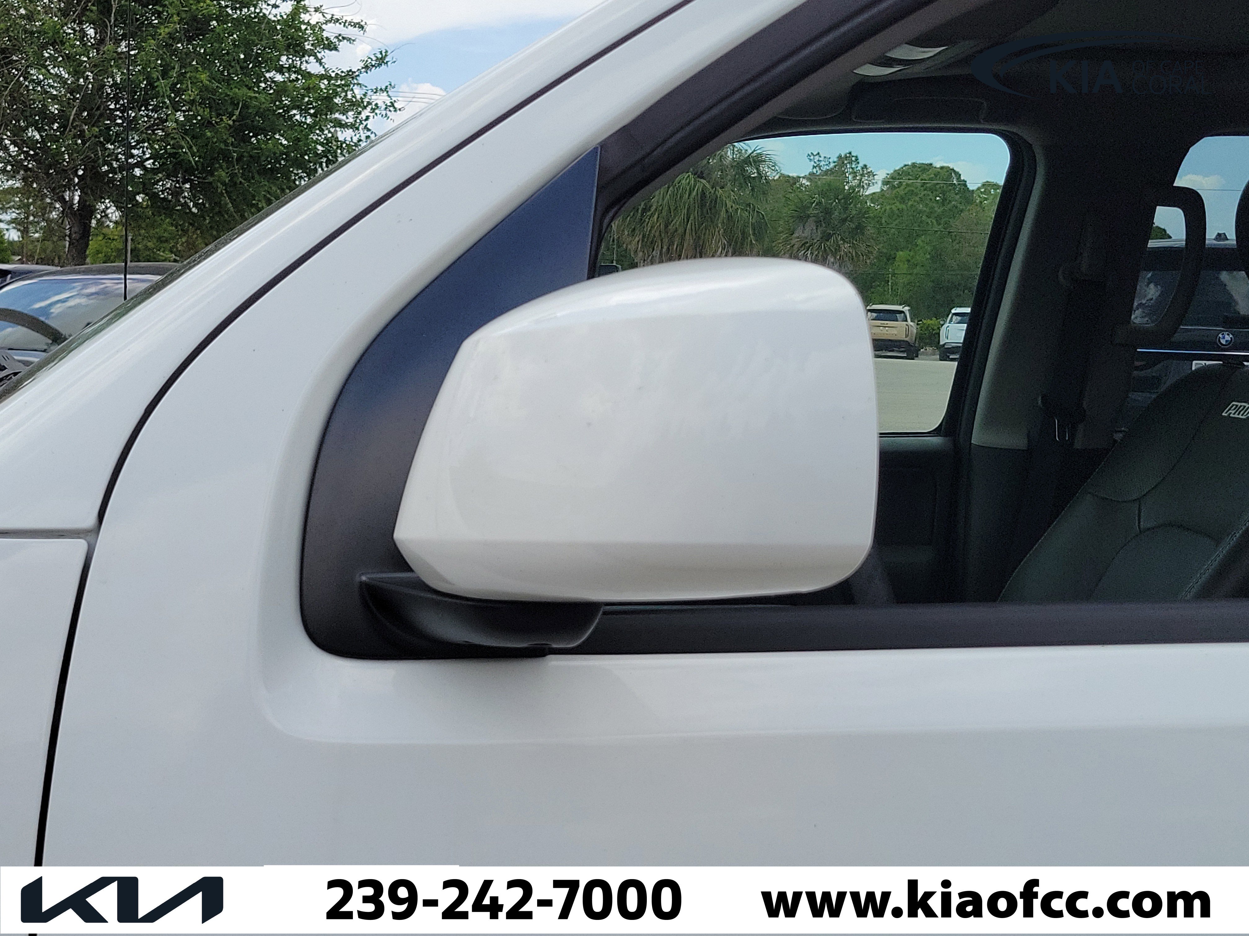 Used 2017 Nissan Frontier PRO-4X w/ Pro-4x Luxury Package image 6