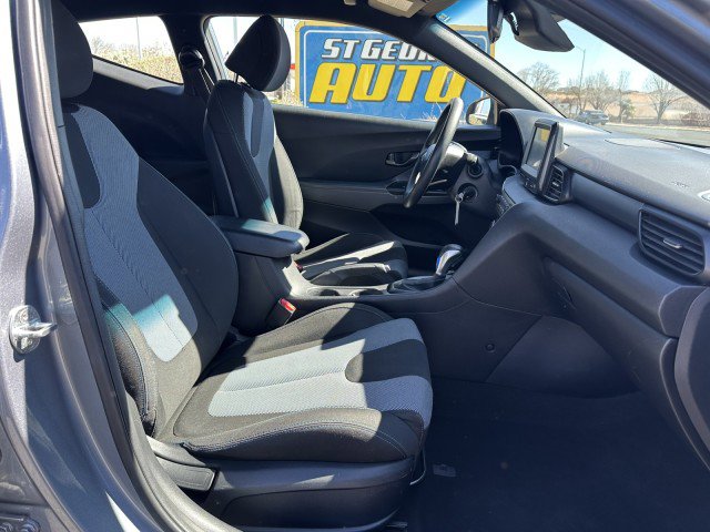 Used 2019 Hyundai Veloster 2.0 image 18