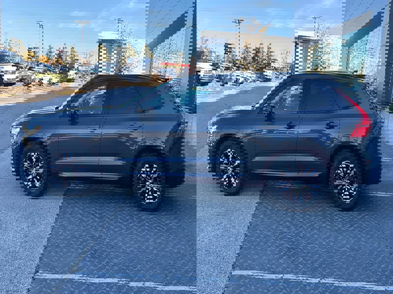 New 2025 Volvo XC60 B5 Core w/ Climate Package image 17