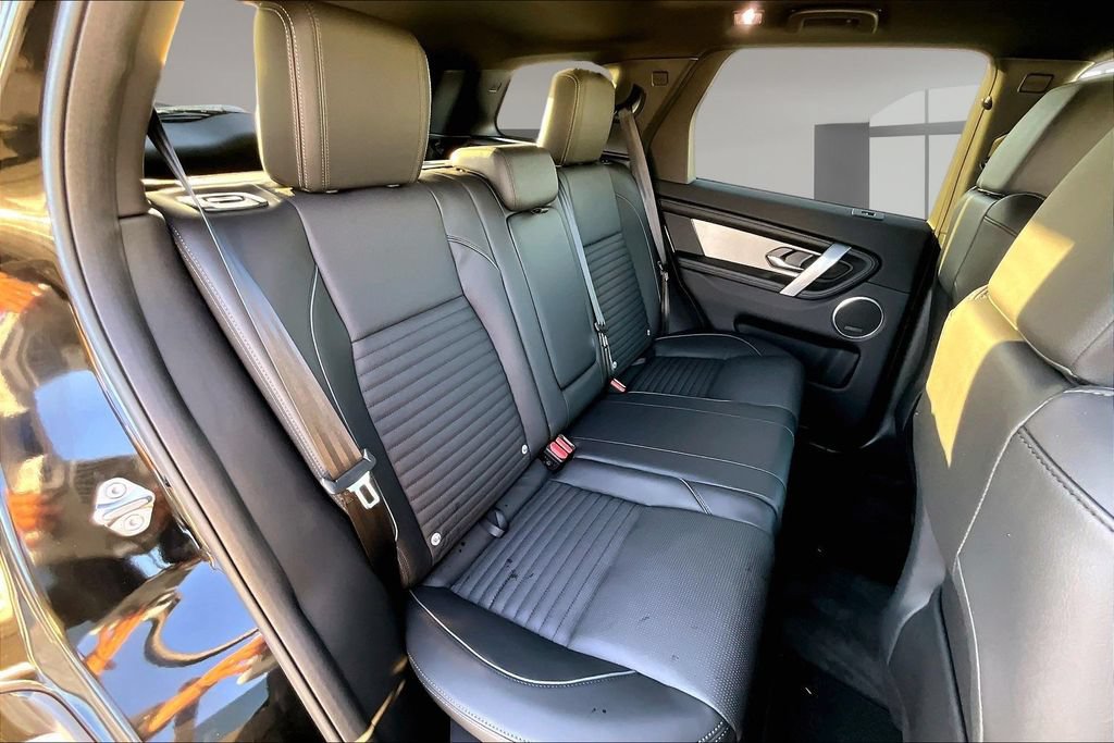 New 2026 Land Rover Discovery Sport Landmark AWD/4WD image 10