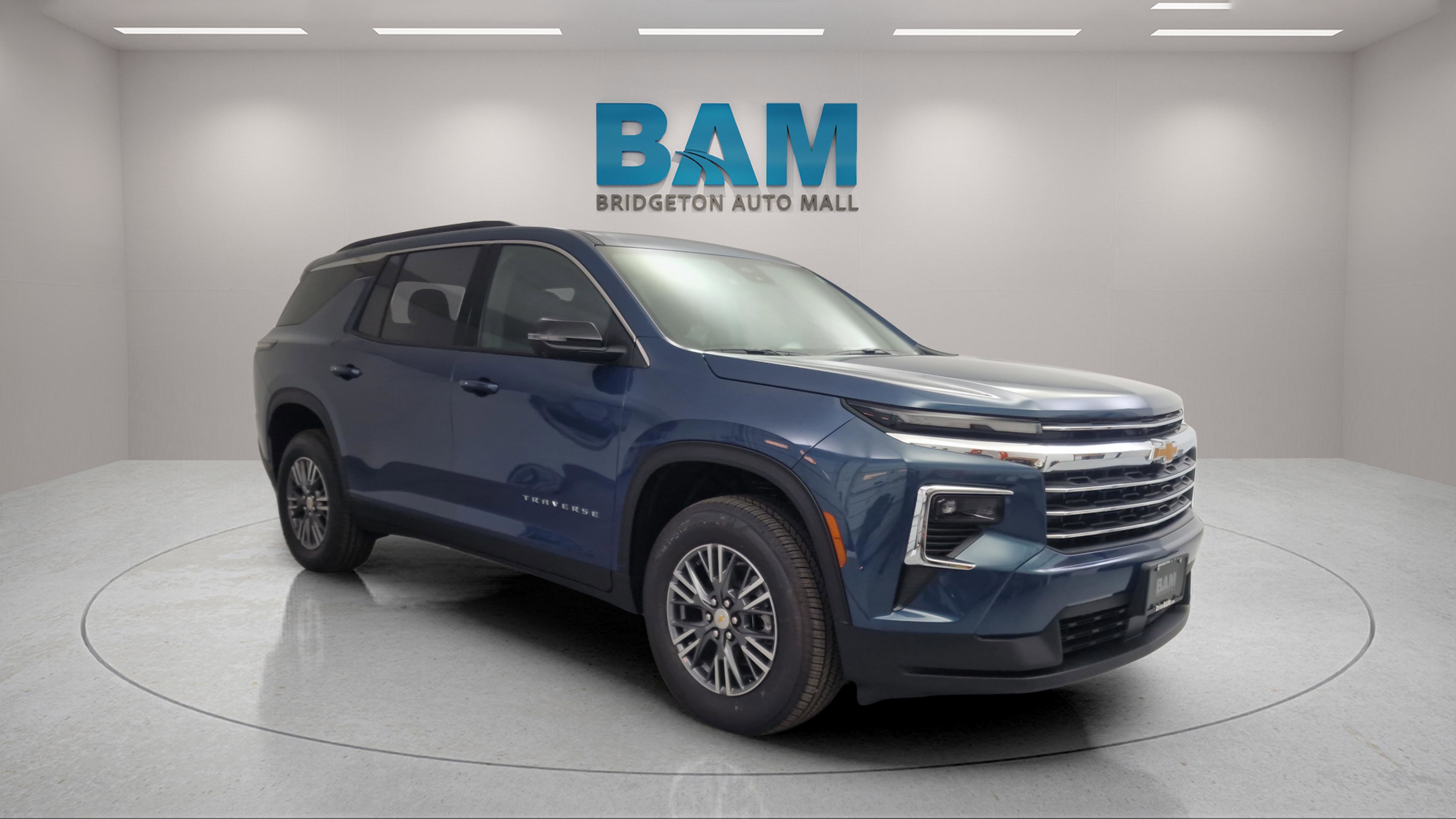 New 2026 Chevrolet Traverse LT w/ Driver Confidence Package