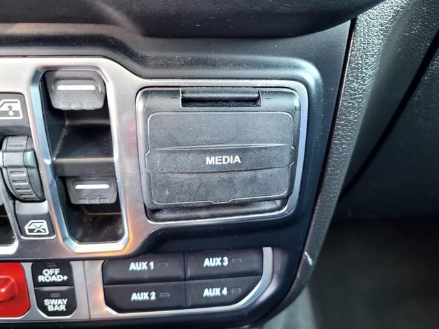 Used 2024 Jeep Wrangler Unlimited Rubicon 4xe AWD/4WD image 18