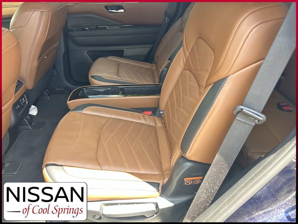 Used 2023 Nissan Pathfinder Platinum FWD image 22