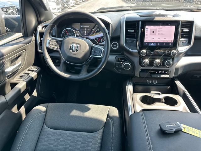 New 2026 RAM 1500 Express AWD/4WD image 17