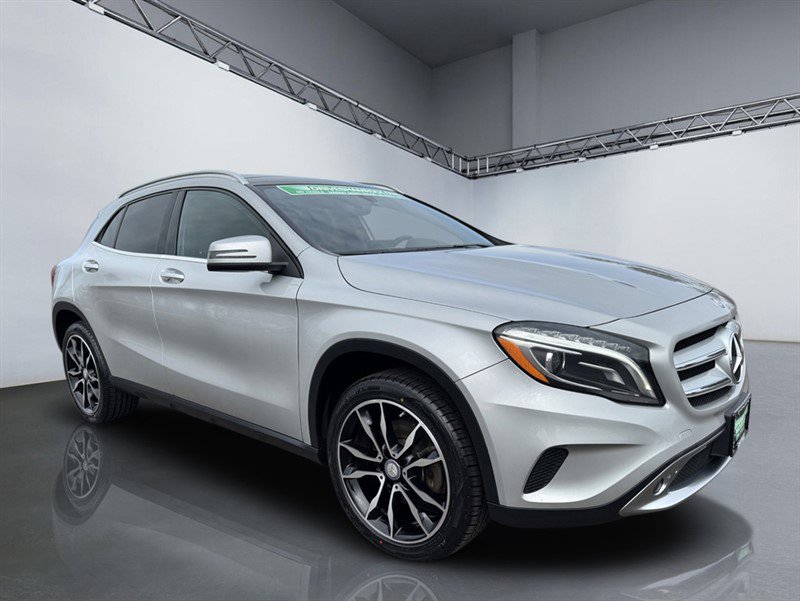 Used 2017 Mercedes-Benz GLA 250 4MATIC image 9