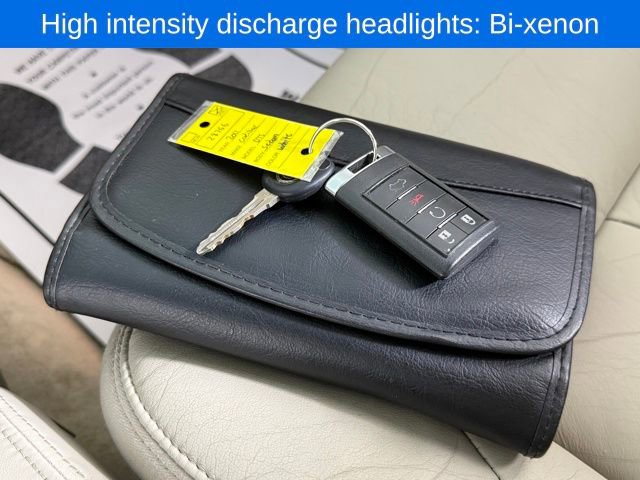 Used 2011 Cadillac DTS image 21