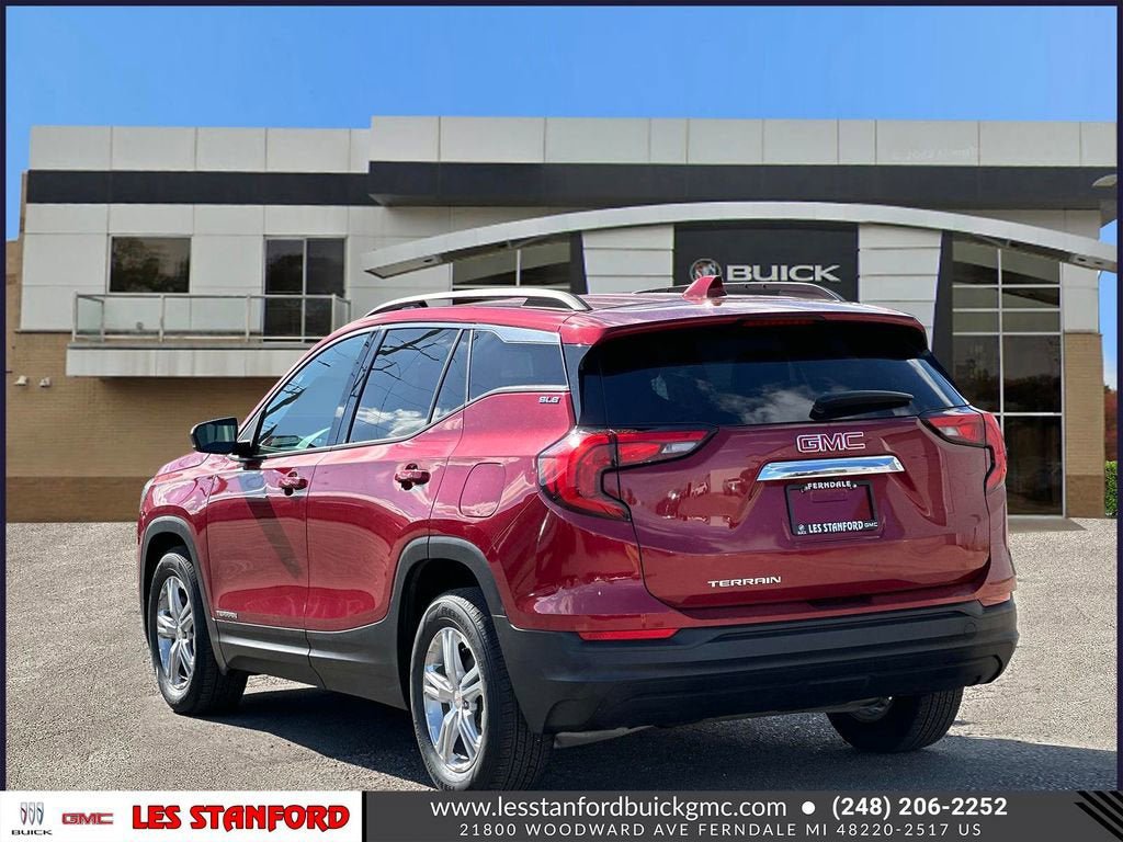 Used 2018 GMC Terrain SLE w/ Driver Convenience Package FWD image 4