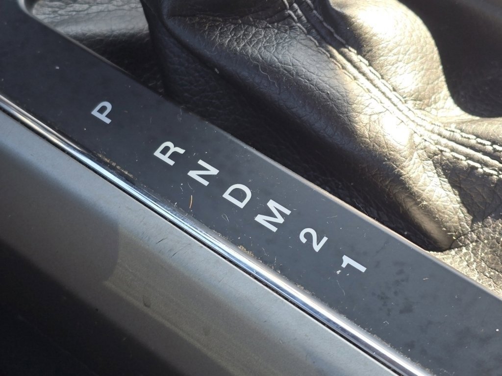 Used 2015 Ford F150 Lariat w/ Equipment Group 502A Luxury image 25