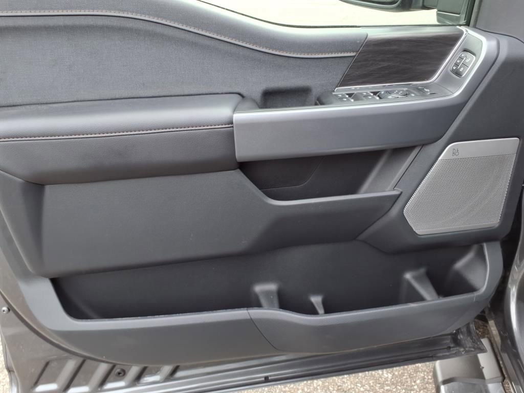 New 2025 Ford F150 Lariat w/ Equipment Group 502A High image 9