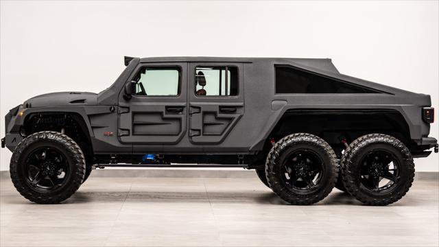 Used 2025 Jeep Gladiator Sport AWD/4WD image 11