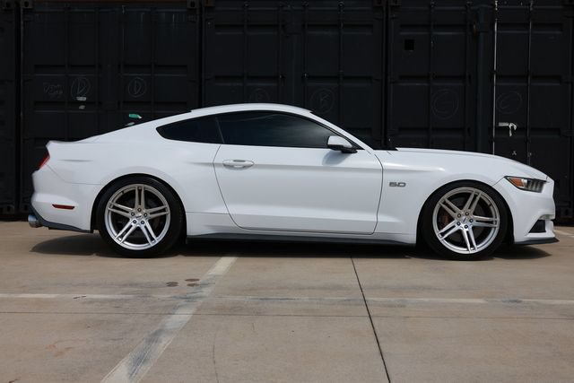Used 2016 Ford Mustang GT Premium w/ GT Performance Package RWD image 16