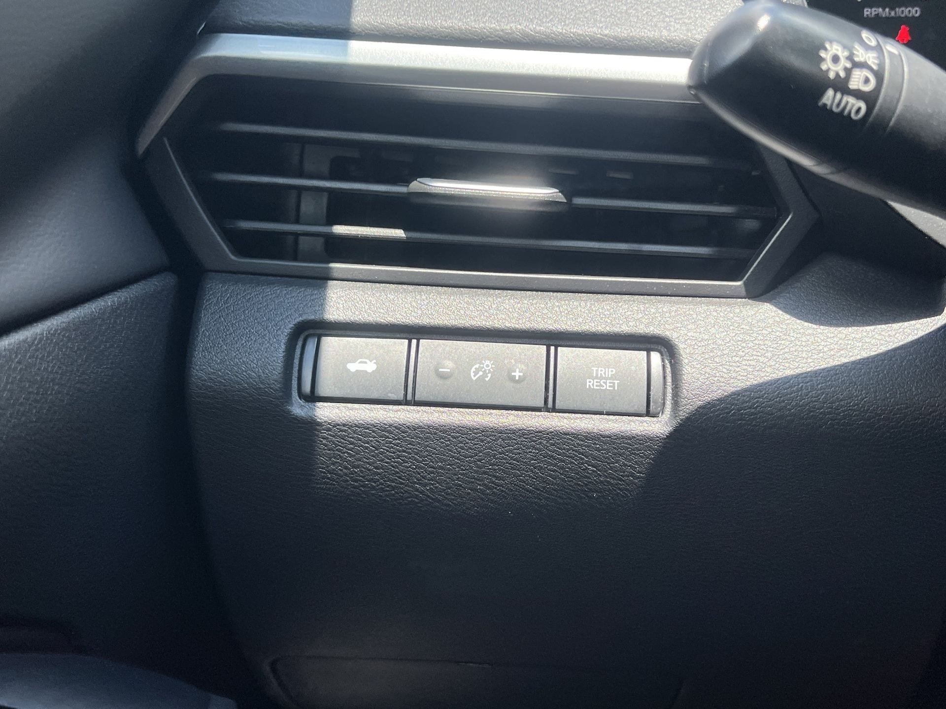 Certified 2024 Nissan Altima 2.5 S FWD image 14
