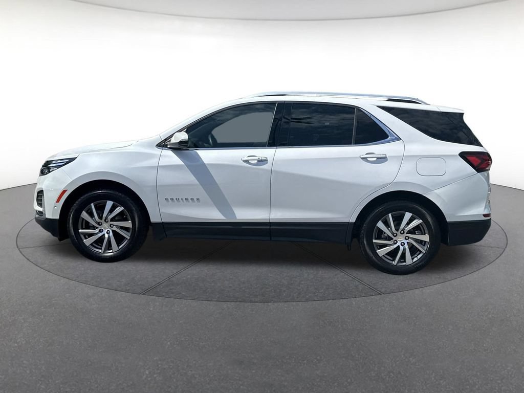 Used 2024 Chevrolet Equinox Premier FWD image 2