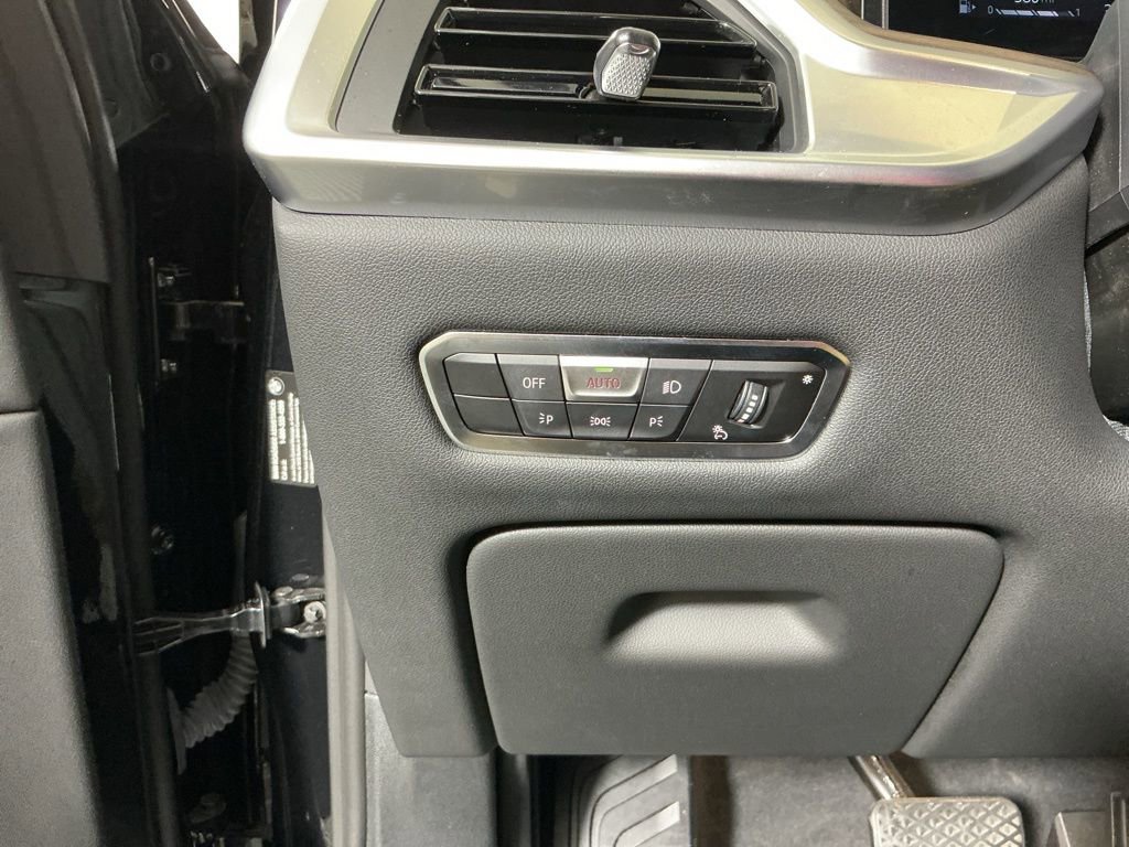 Certified 2023 BMW X7 xDrive40i w/ Premium Package image 18