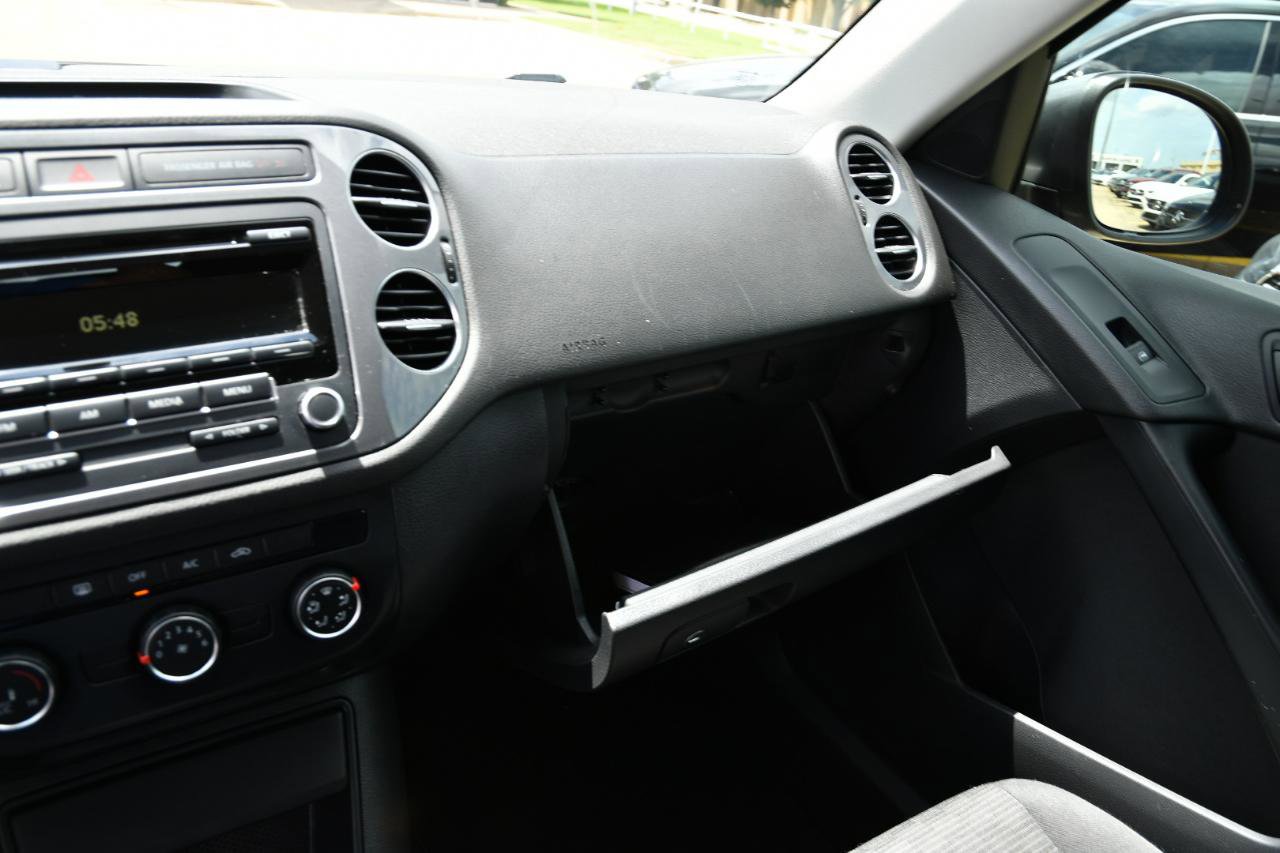 Used 2014 Volkswagen Tiguan S FWD image 14